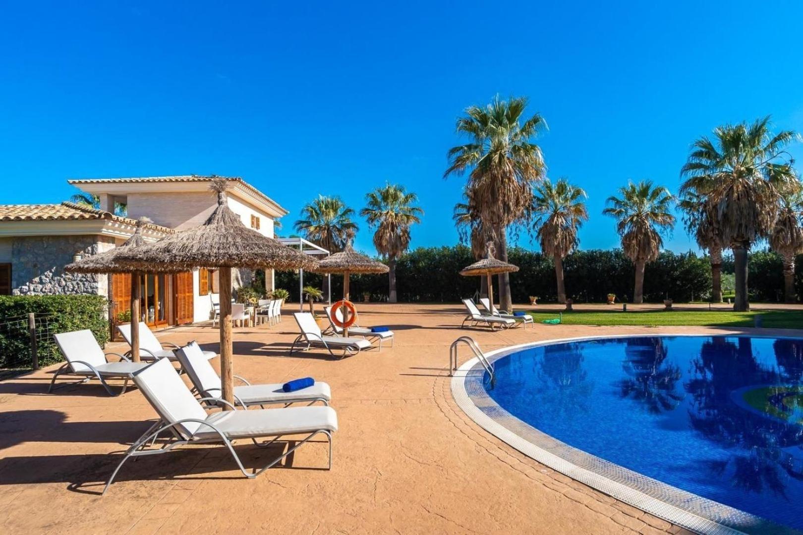 Ferienhaus Schoenes Mit Pool Fuer 8 Personen *