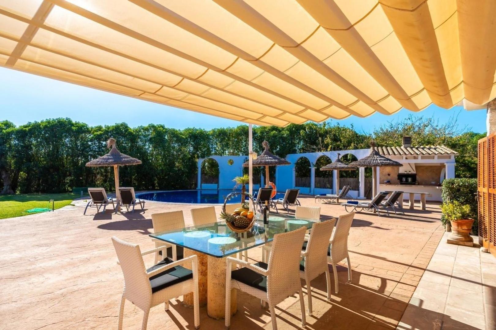 Schoenes Mit Pool Fuer 8 Personen Ferienhaus *